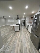 429 W Flower St in Phoenix, AZ - Building Photo - Building Photo