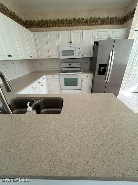 property at 4231 Avian Avenue