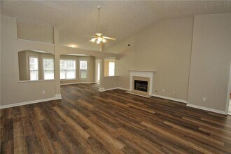 1490 Creek Pointe Cir in Lawrenceville, GA - Building Photo - Building Photo