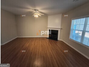 306 Creek Manor Way in Suwanee, GA - Building Photo - Building Photo