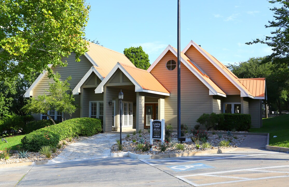Lexington Hills in Austin, TX - Building Photo