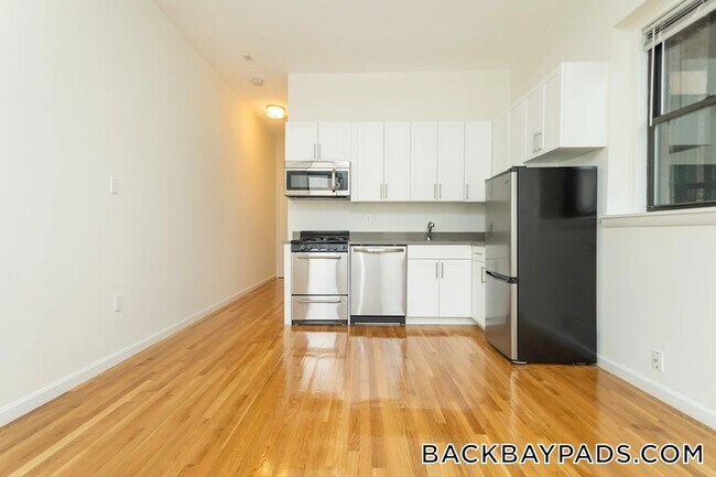 179 St Botolph St, Unit 6 in Boston, MA - Foto de edificio - Building Photo