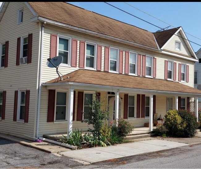 property at 44 Middle St