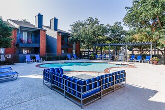 Windmill Terrace in Bedford, TX - Foto de edificio - Building Photo