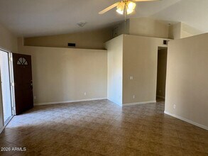 1913 E Marquette Dr in Gilbert, AZ - Foto de edificio - Building Photo