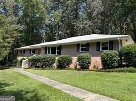 126 Harris St in Griffin, GA - Building Photo