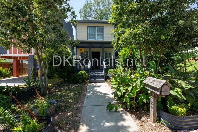 property at 829 Welch St SW