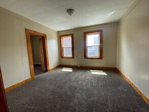 309 Hampden St in Holyoke, MA - Building Photo - Building Photo