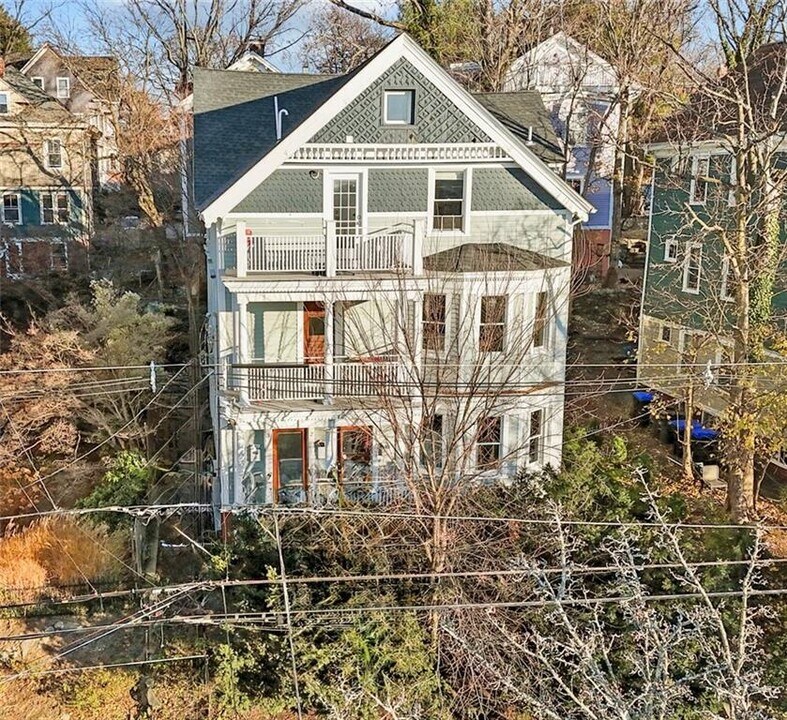 36 Pratt St in Providence, RI - Building Photo