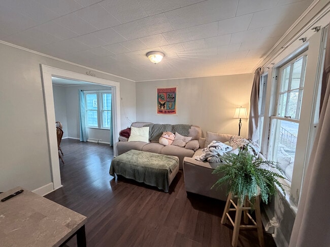 1202 Churchill Ave in Utica, NY - Foto de edificio - Building Photo