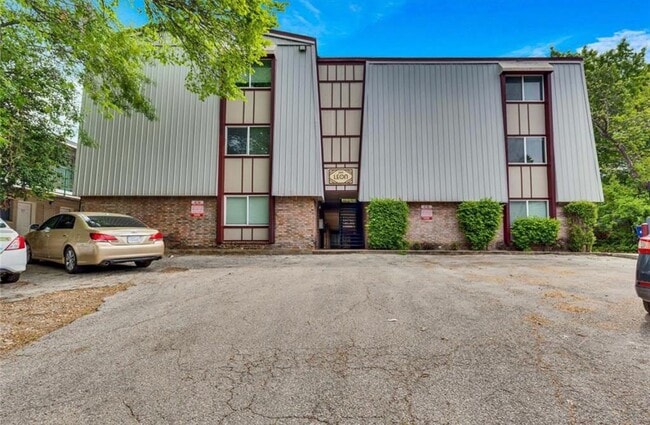 property at 2207 Leon St