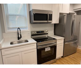 1628 Benhill Ave in Baltimore, MD - Foto de edificio - Building Photo