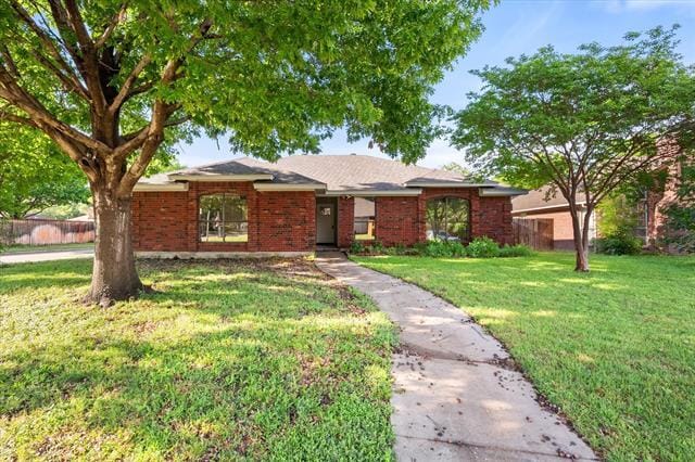 931 Fiero Dr in Arlington, TX - Building Photo - Building Photo