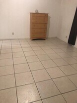 1420 N 69th Way in Hollywood, FL - Building Photo