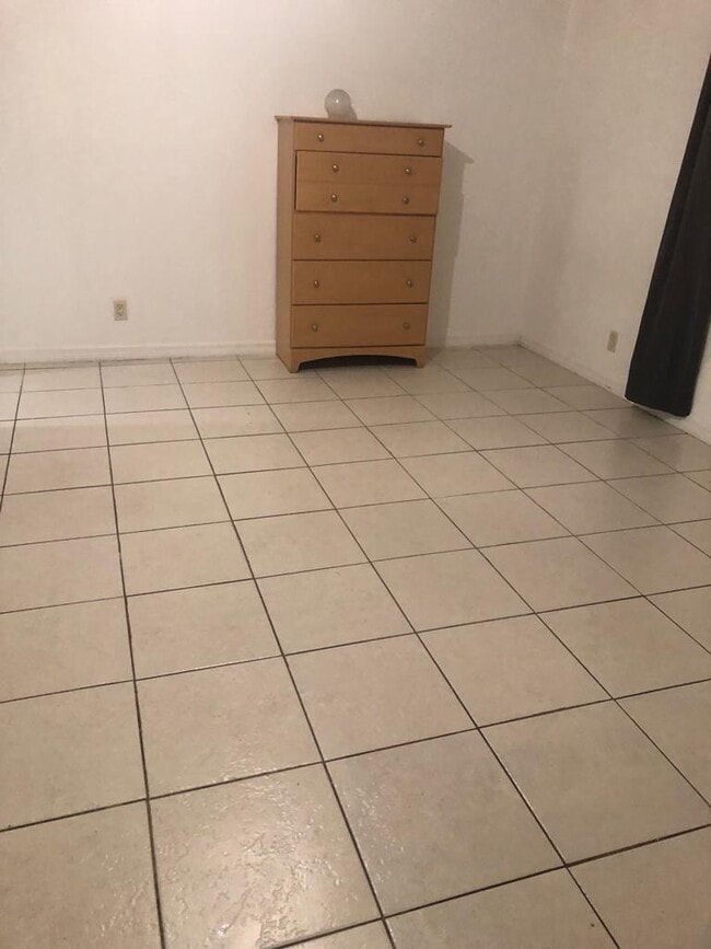 property at 1420 N 69th Way