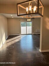 72 Manchester Ct in Freehold, NJ - Building Photo - Building Photo