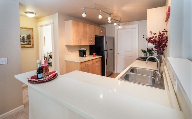 property at 718 Kirkland Cir