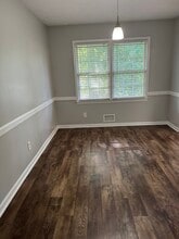 2435 Hallie Mill Rd in Atlanta, GA - Building Photo - Building Photo