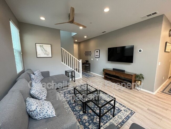 321 Paseo Gusto in Palm Desert, CA - Building Photo - Building Photo