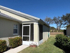 304 SW North Shore Blvd in Port St. Lucie, FL - Building Photo - Building Photo