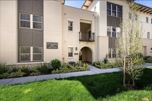 1071 Dewberry Pl in San Jose, CA - Building Photo