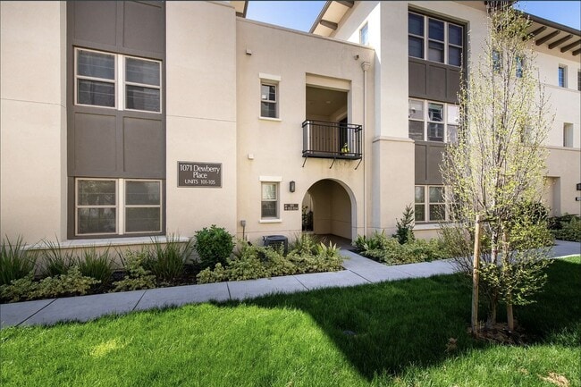 property at 1071 Dewberry Pl