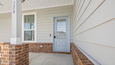 310 Confidence Wy in Southport, FL - Building Photo - Building Photo