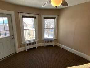 7 Hazelwood Ave in Waterville, ME - Building Photo - Building Photo