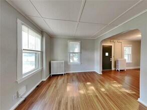 4001 36th Ave S in Minneapolis, MN - Building Photo - Building Photo