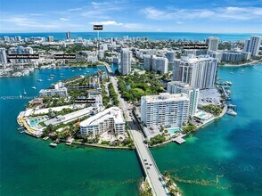 9 Island Ave, Unit 1404 in Miami Beach, FL - Building Photo - Building Photo