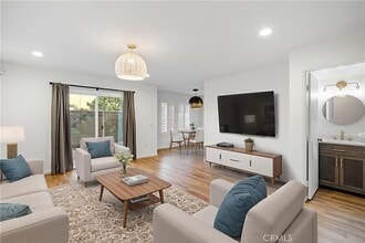 14476 Arbor Ln in Hawthorne, CA - Building Photo - Building Photo