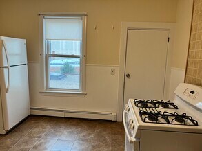 224 Charles St, Unit 2 in Cambridge, MA - Building Photo - Building Photo