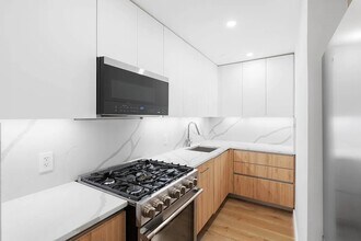 227 E 59th St in New York, NY - Building Photo - Building Photo