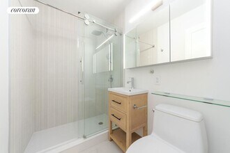 392 Central Prk W in New York, NY - Building Photo - Building Photo
