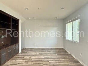 5080 Tranquil Way in Oceanside, CA - Building Photo - Building Photo
