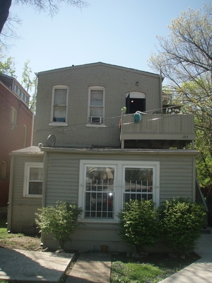 1315 S 1st St in Louisville, KY - Foto de edificio