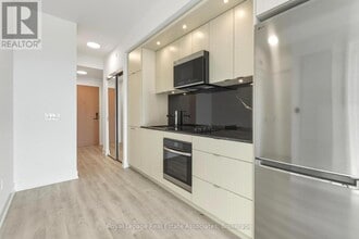 60 Central Park Roadway in Toronto, ON - Building Photo - Building Photo