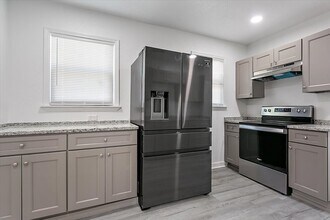 1484 W 10th St in Jacksonville, FL - Building Photo - Building Photo