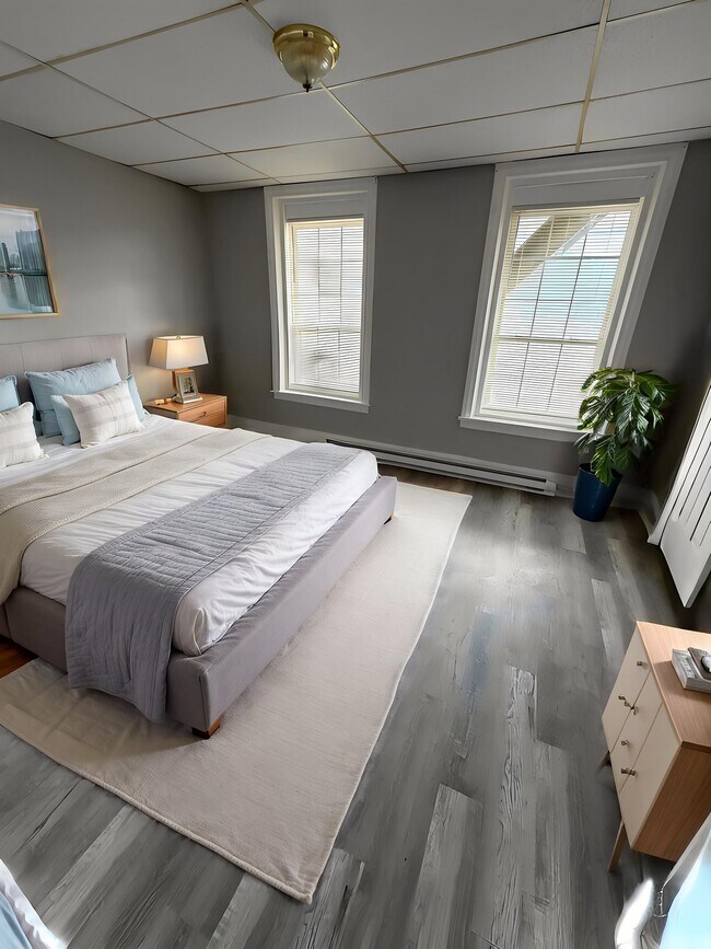 103 Carbon St, Unit 5 in Minersville, PA - Foto de edificio - Building Photo