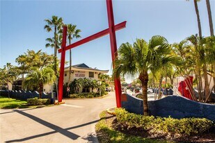 8320 SW 65th Ave in Miami, FL - Building Photo