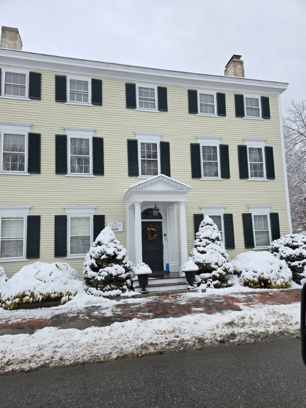 148 High St in Newburyport, MA - Foto de edificio - Building Photo