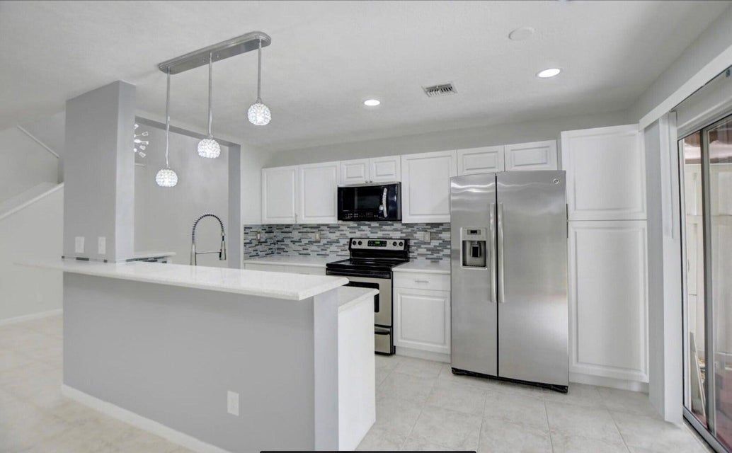 5286 Sapphire Valley in Boca Raton, FL - Building Photo