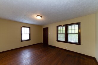 72 Jenny Ln in Indianapolis, IN - Building Photo - Building Photo
