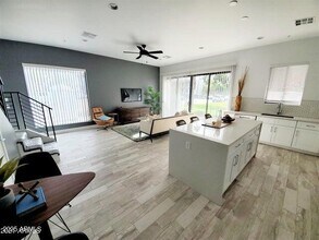 3900 N 30th St in Phoenix, AZ - Building Photo - Building Photo