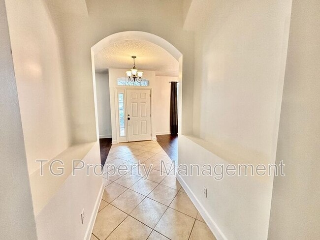 614 Loire Ct in Jacksonville, FL - Building Photo - Building Photo