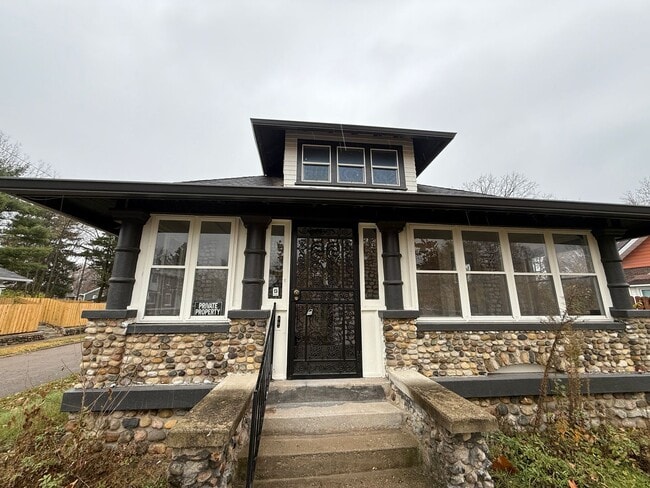 property at 1501 W 25th St