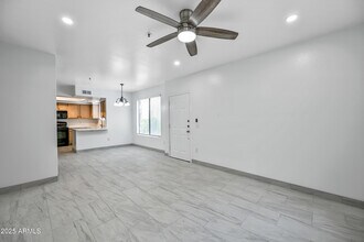 4925 E Desert Cove Ave in Scottsdale, AZ - Building Photo - Building Photo