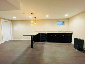 406 S Lauder Ln in Inverness, IL - Building Photo - Building Photo