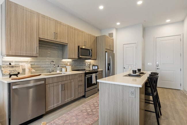 Luxia Preston in Plano, TX - Foto de edificio - Interior Photo