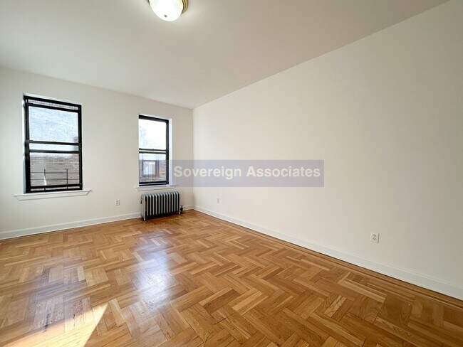 590 Fort Washington Ave in New York, NY - Building Photo - Building Photo
